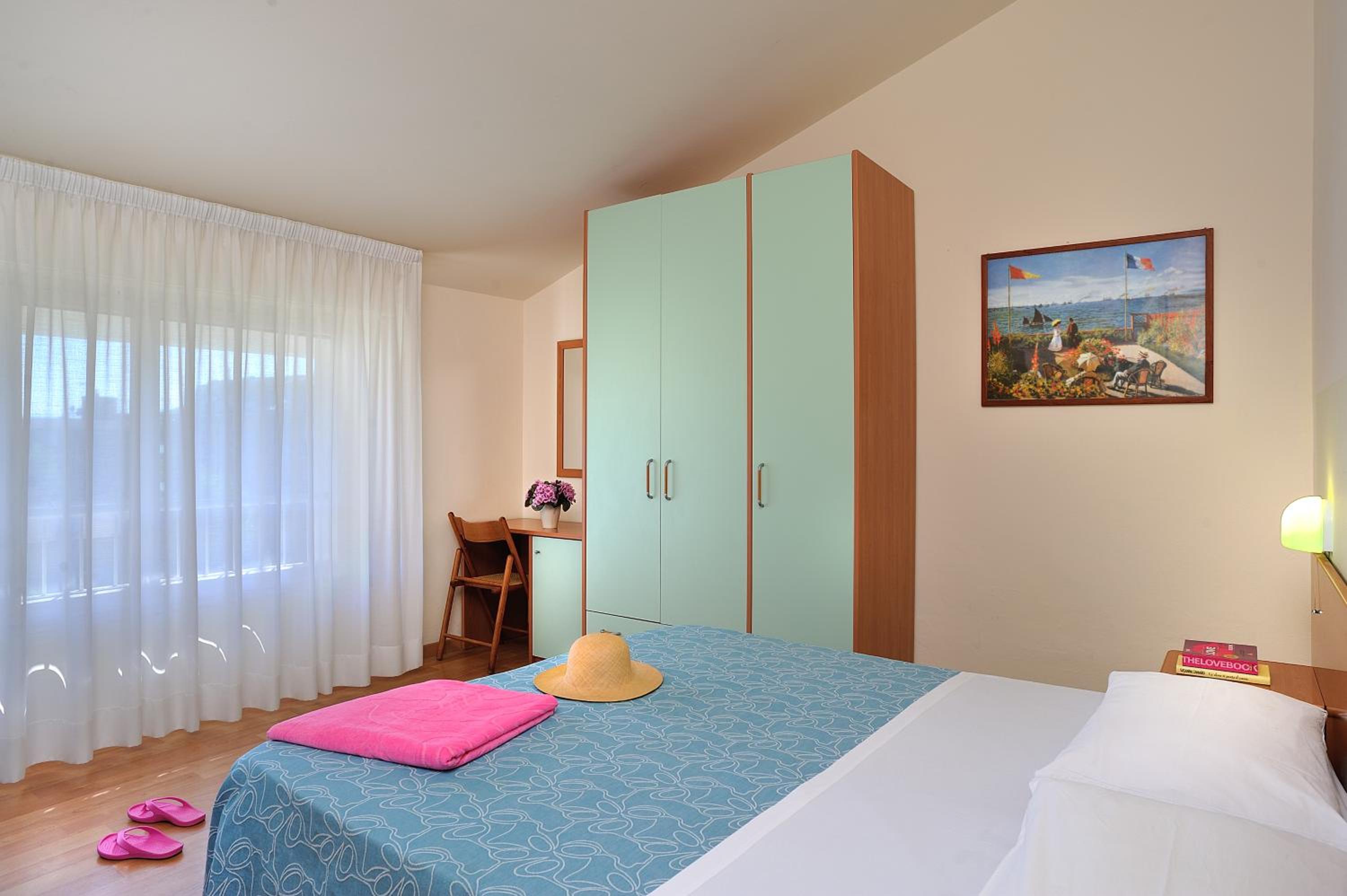 Hotel Capri 10/50