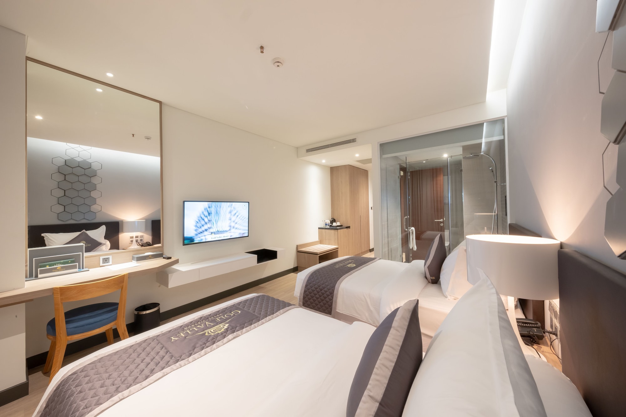 غرفة سوبيريور بسريرين منفصلين، Golf Valley Hotel 4/9