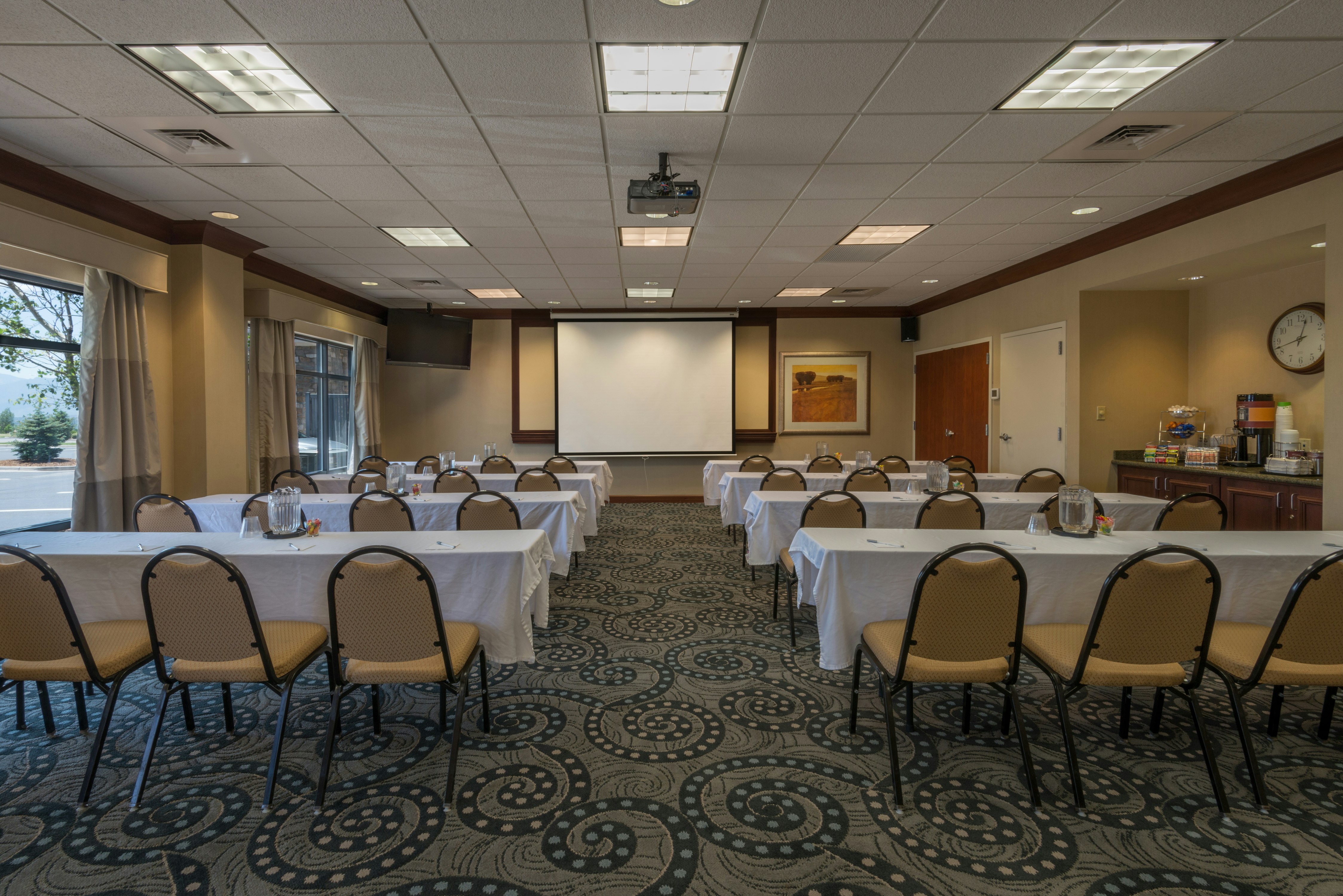 Hampton Inn & Suites Colorado Springs-Air Force Academy-I-25 North 17/19