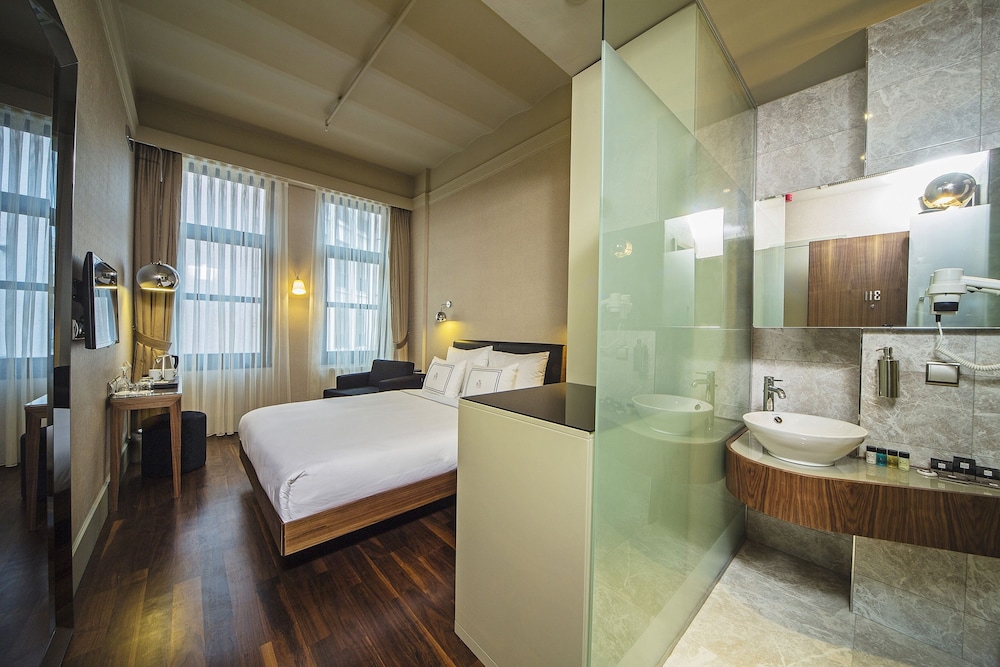 The Haze Hotel Karakoy 37/68