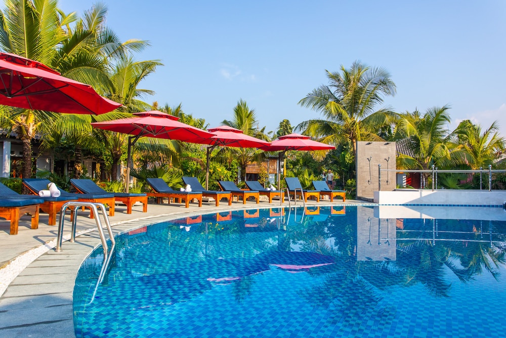 Palm Hill Resort 49/66