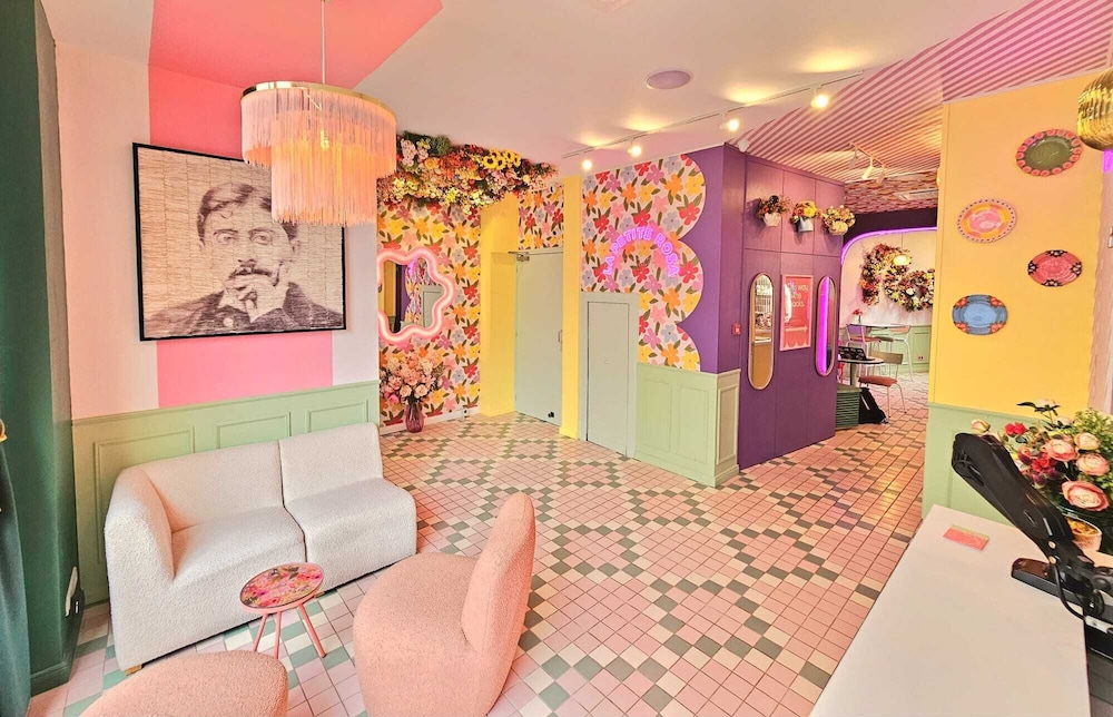 Hotel La Petite Rosa 32/50