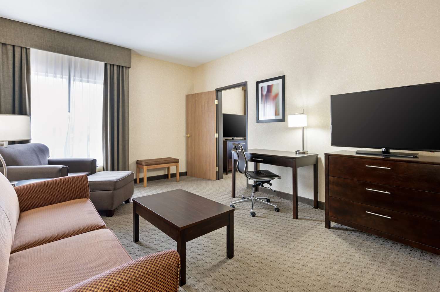 Best Western Plus Howe Inn 30/36
