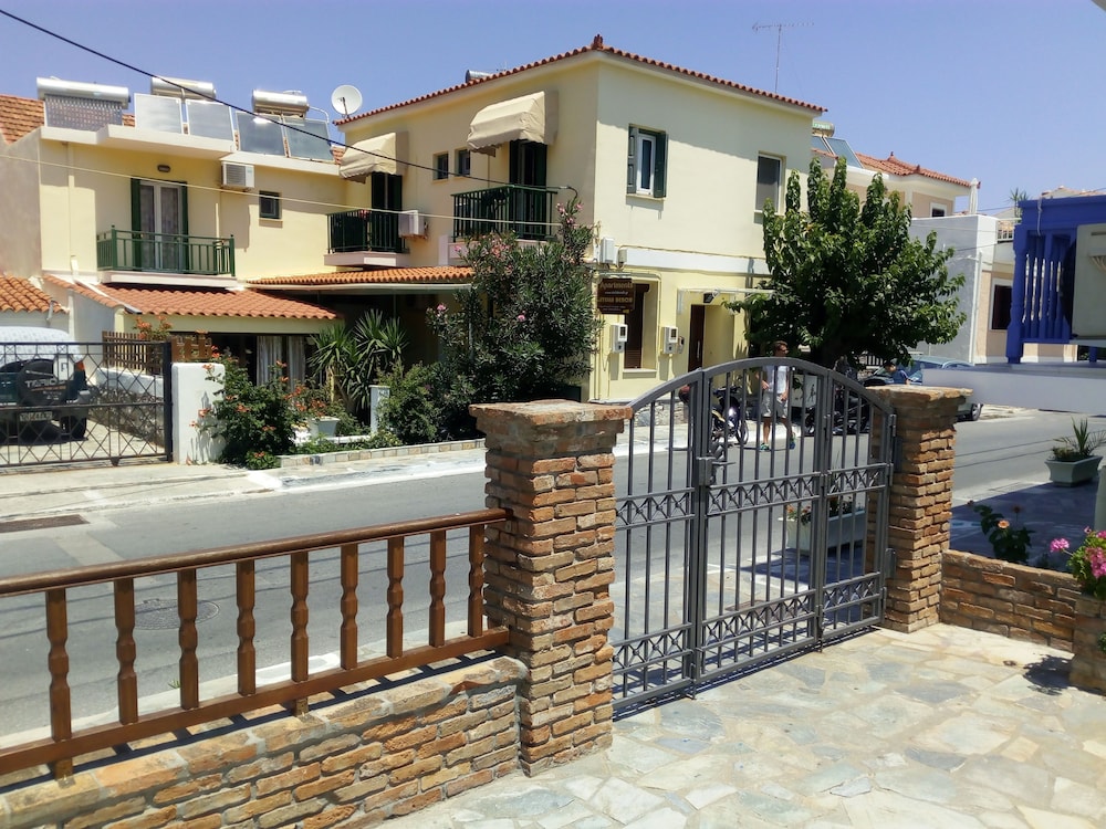 Tarsanas Apartments 46/49