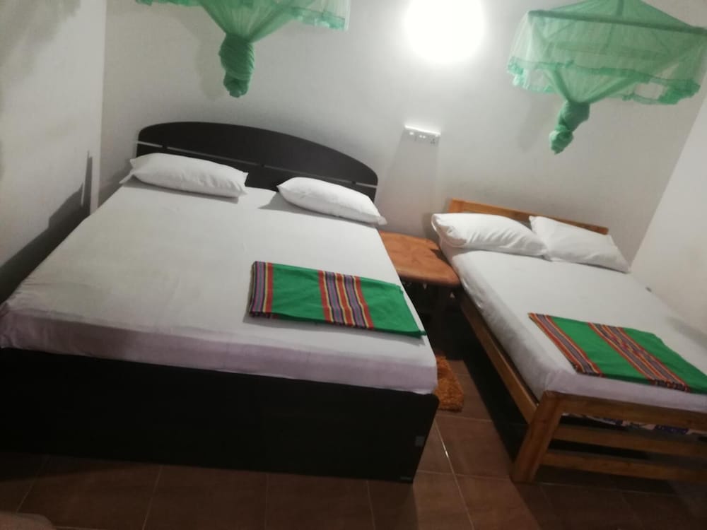 Lal Homestay 12/50