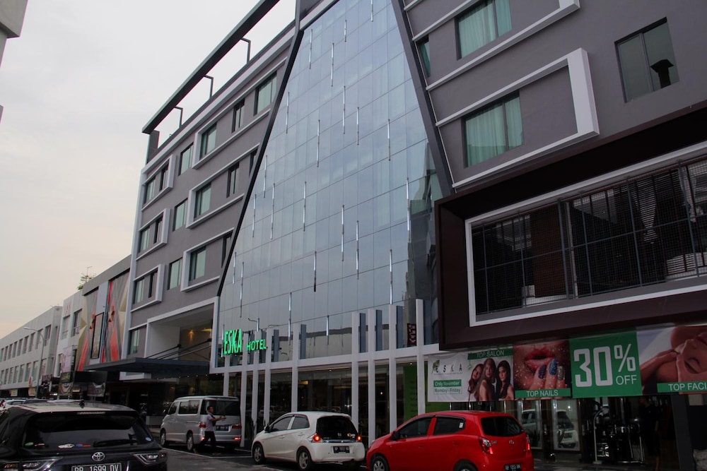 Eska Hotel 43/49