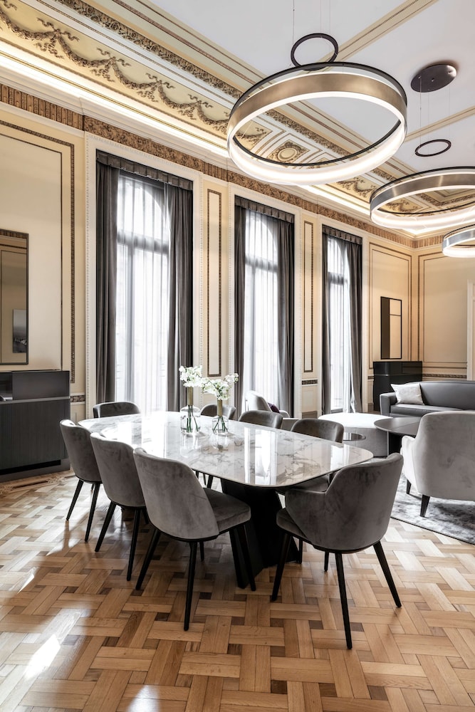 Radisson Collection Hotel, Palazzo Touring Club Milan 63/73