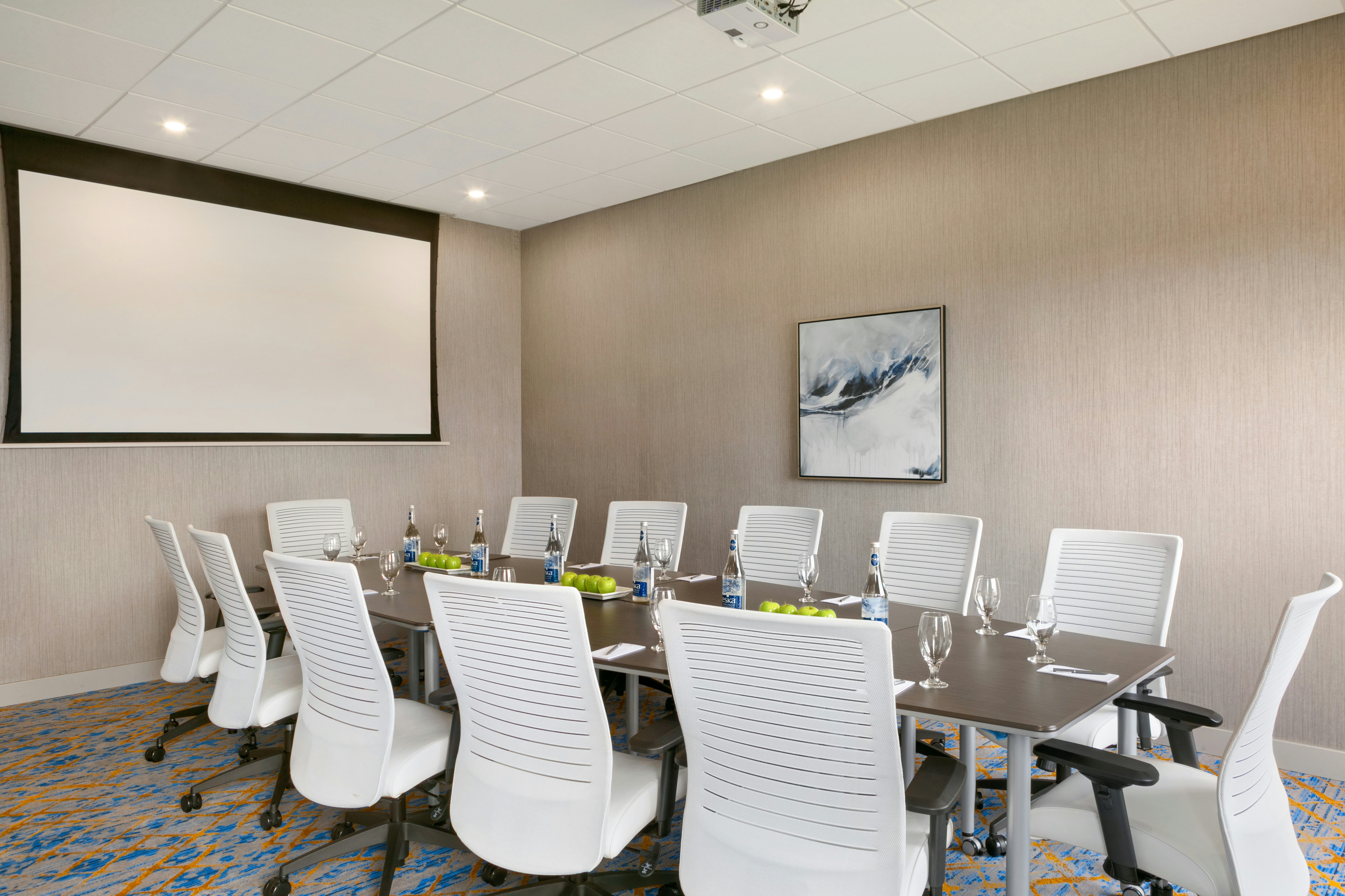 Embassy Suites By Hilton Montreal Airport 19/23