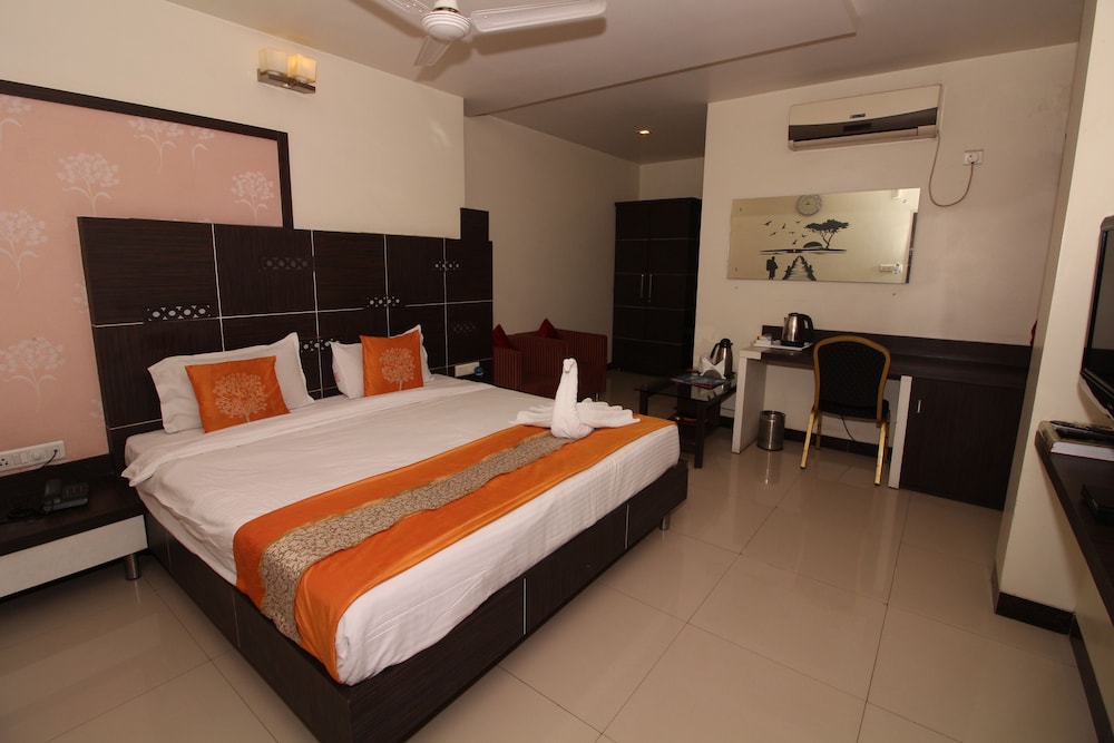 Hotel Meera 17/42