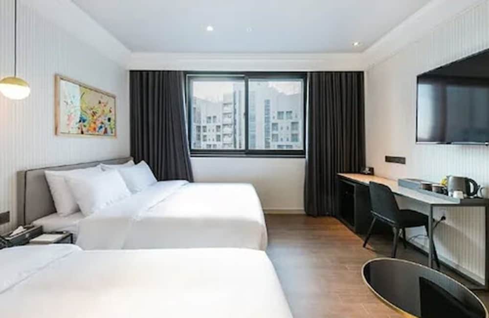 Brown Dot Hotel Jinju 8/60