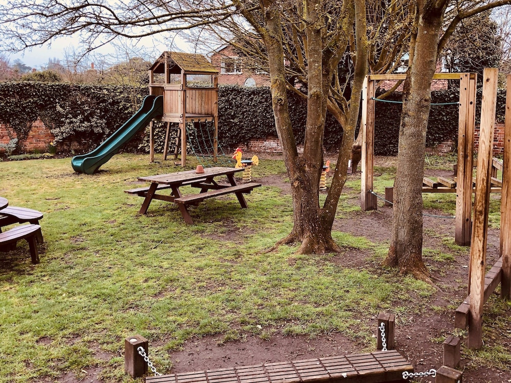 Cherry Tree Pub 20/37