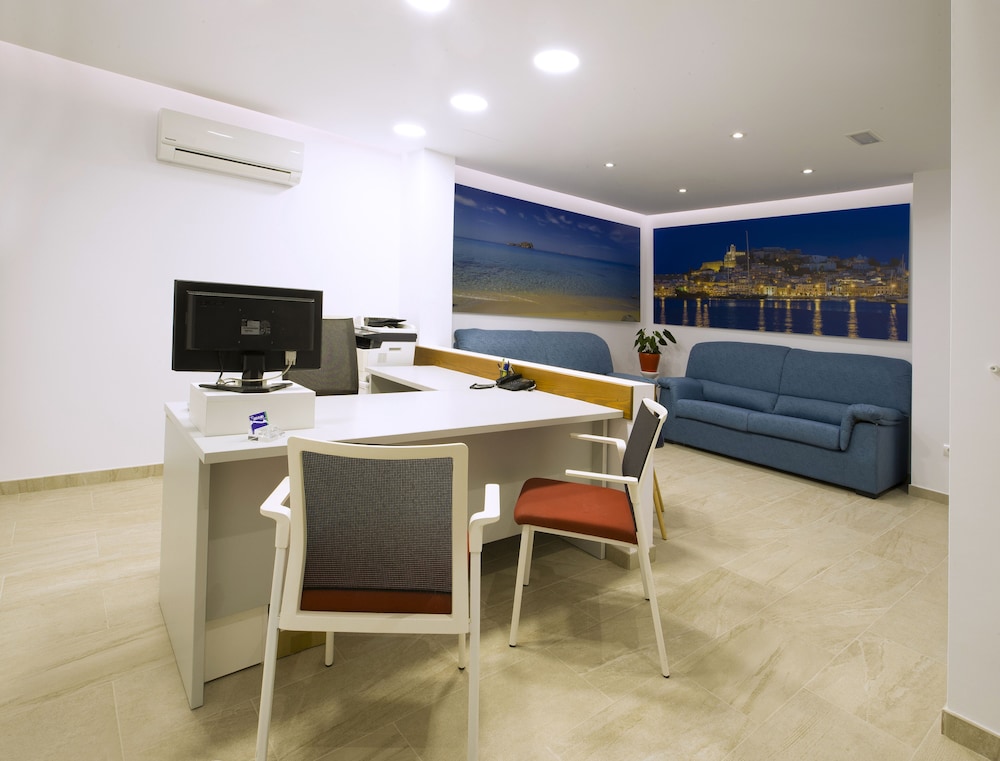 Hostal Costa Blanca 30/32