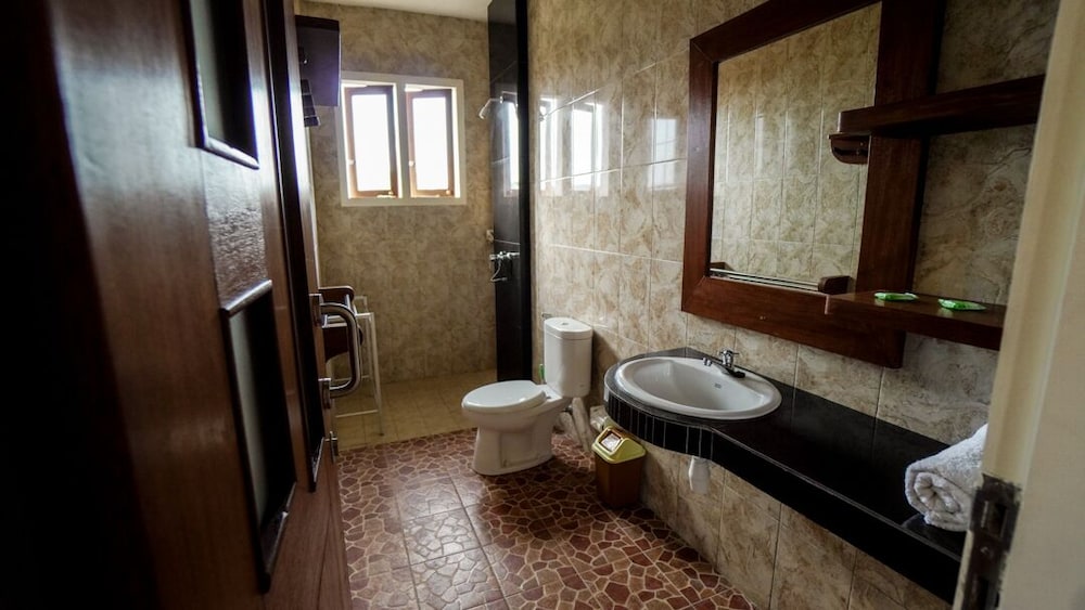 The Janan Villa 60/65
