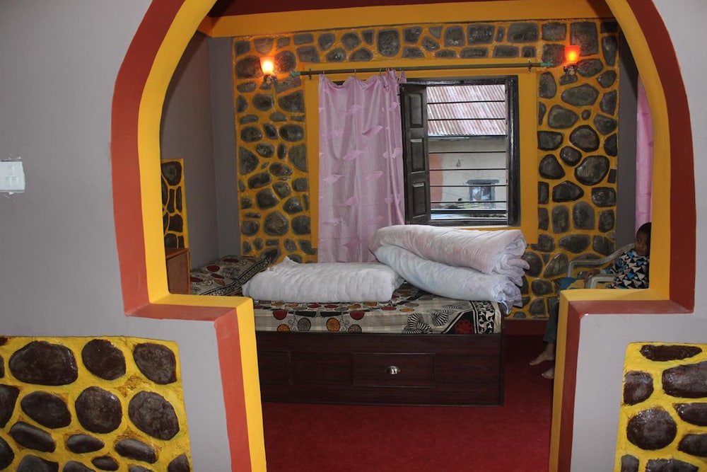 Buddha Shanti Lodge Backpackers Paradise 3/9