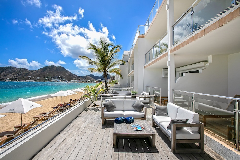 Bleu Emeraude Residence 48/50
