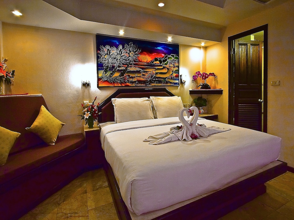 Paradise Inn 23/49