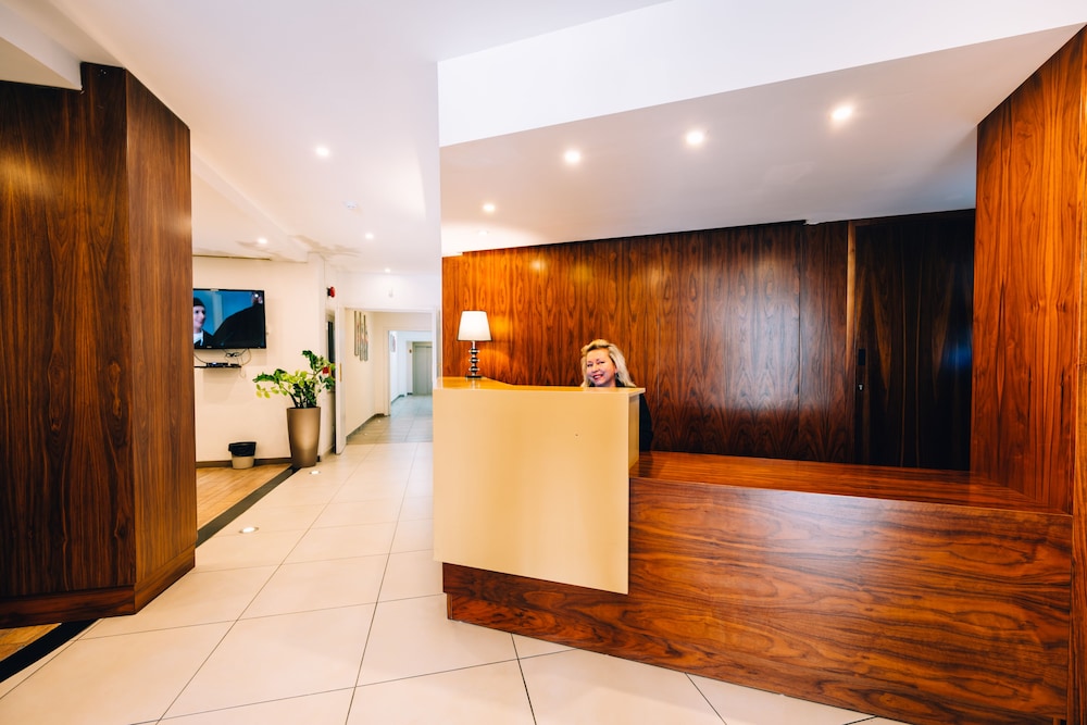 Primera Hotel 12/53