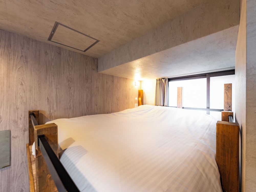 Wellstay Namba 24/50