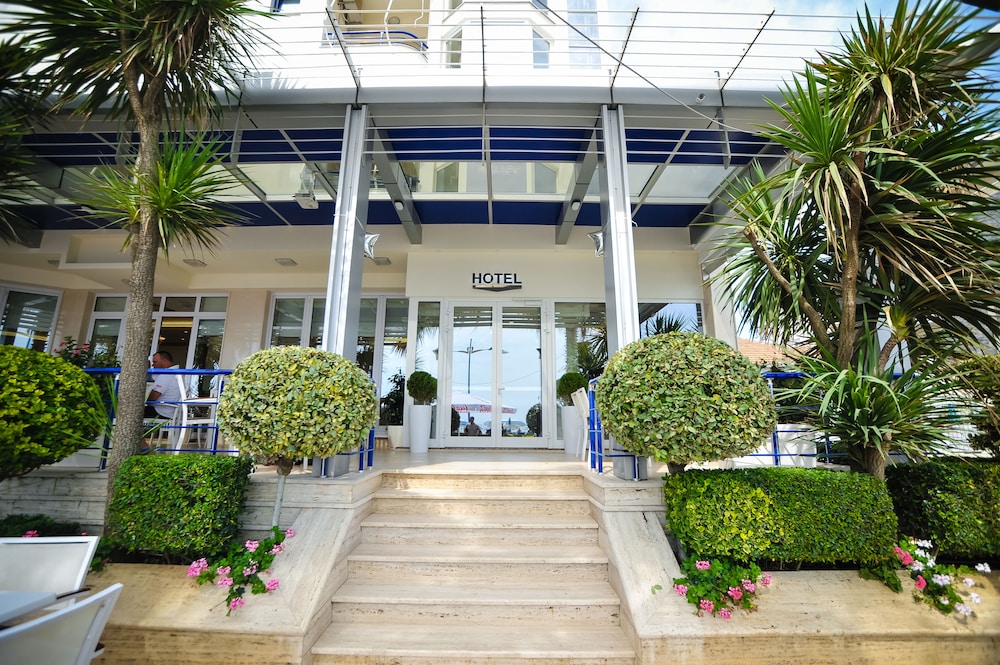 Iliria Internacional Hotel in DURRES