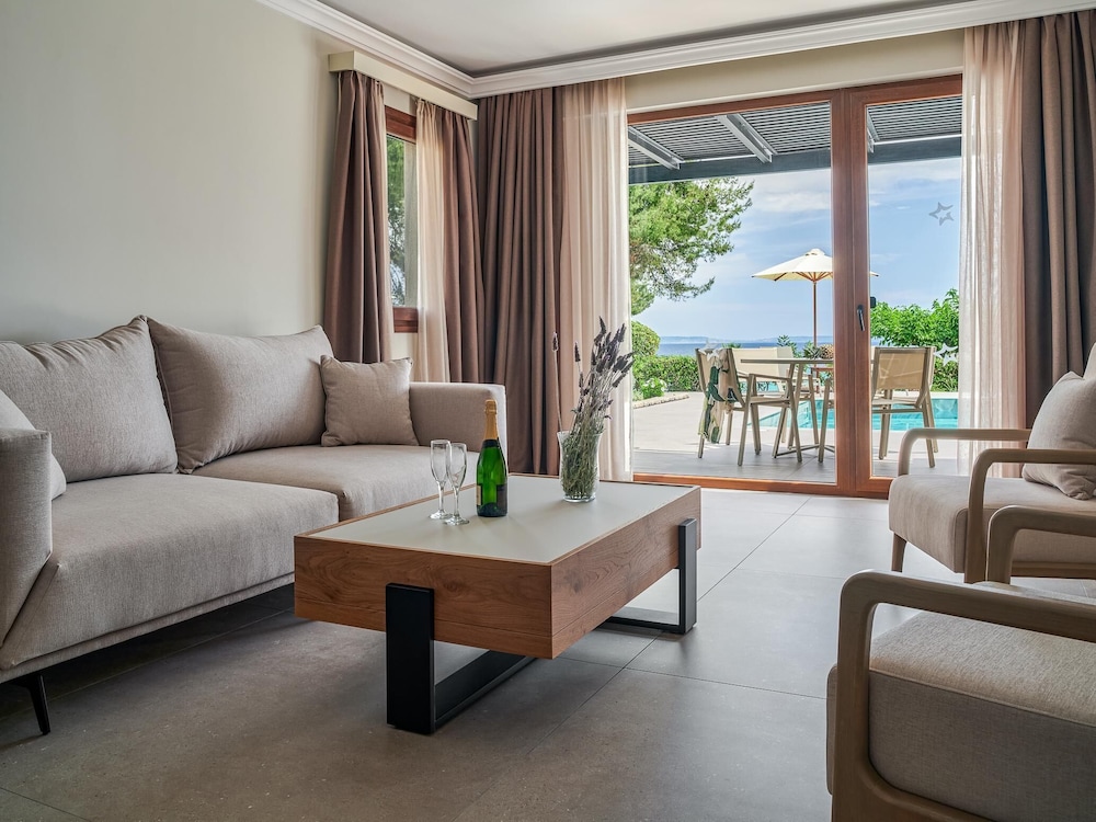 Aegean Melathron Thalasso Spa Hotel 50/81