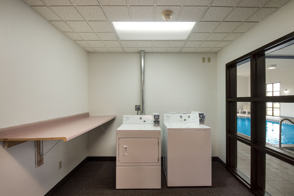 Motel6 Rothschild 30/37