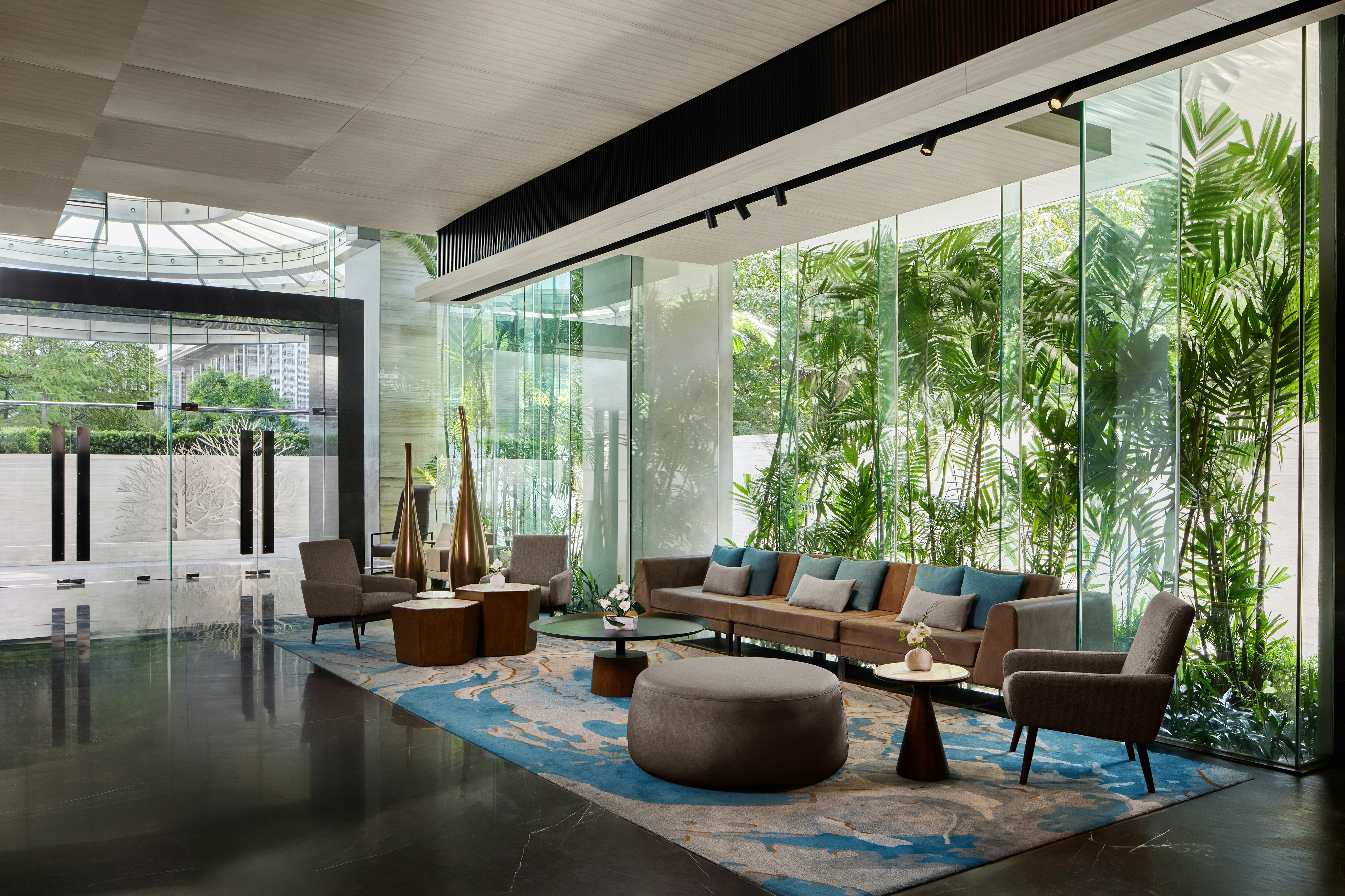 Doubletree By Hilton Bangkok Ploenchit As Formerly Majestic Grande Sukhumvit 30/51
