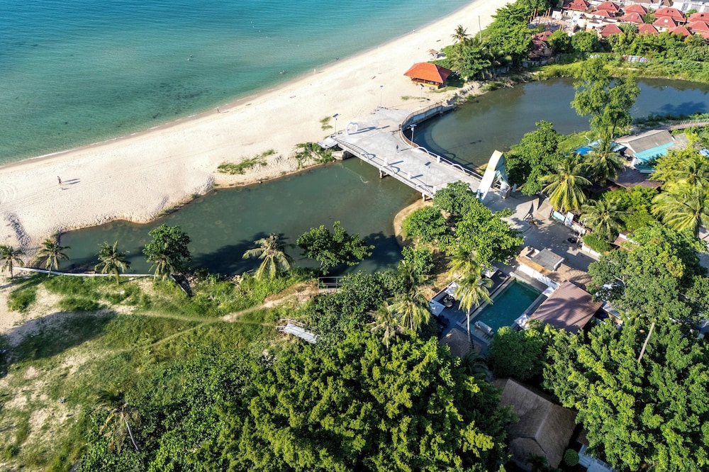 Zara Resort (ex The Privilege Hotel Ezra Royal Beach) 71/80