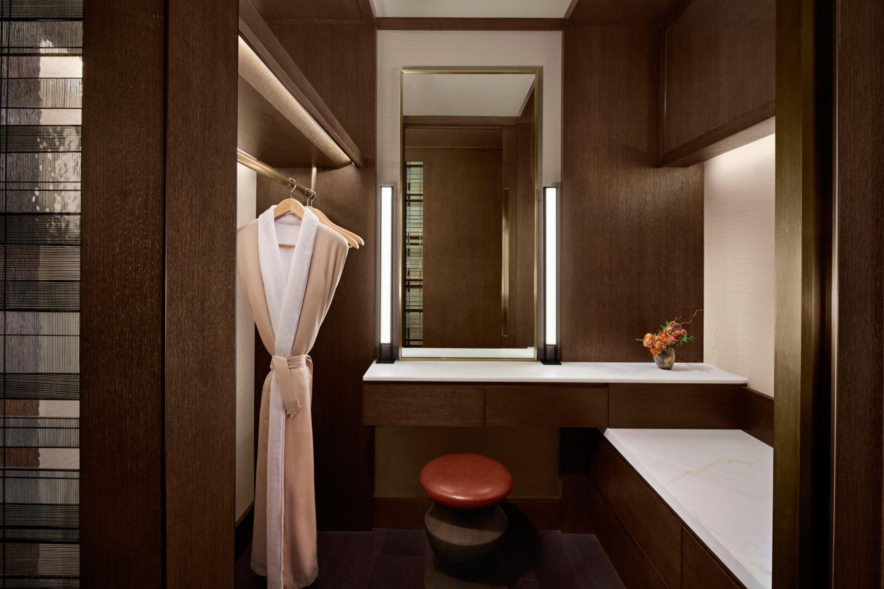 غرفة بريميير بسريرين مزدوجين بإطلالة على المدينة، The Ritz-Carlton Melbourne 5/5