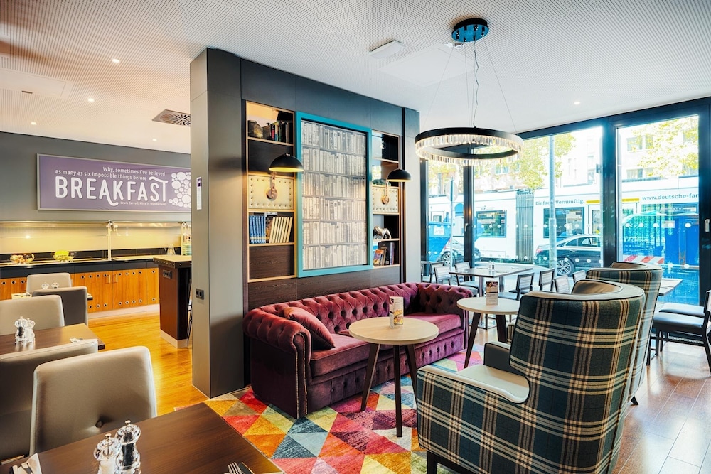 Premier Inn Frankfurt City Europaviertel 41/56
