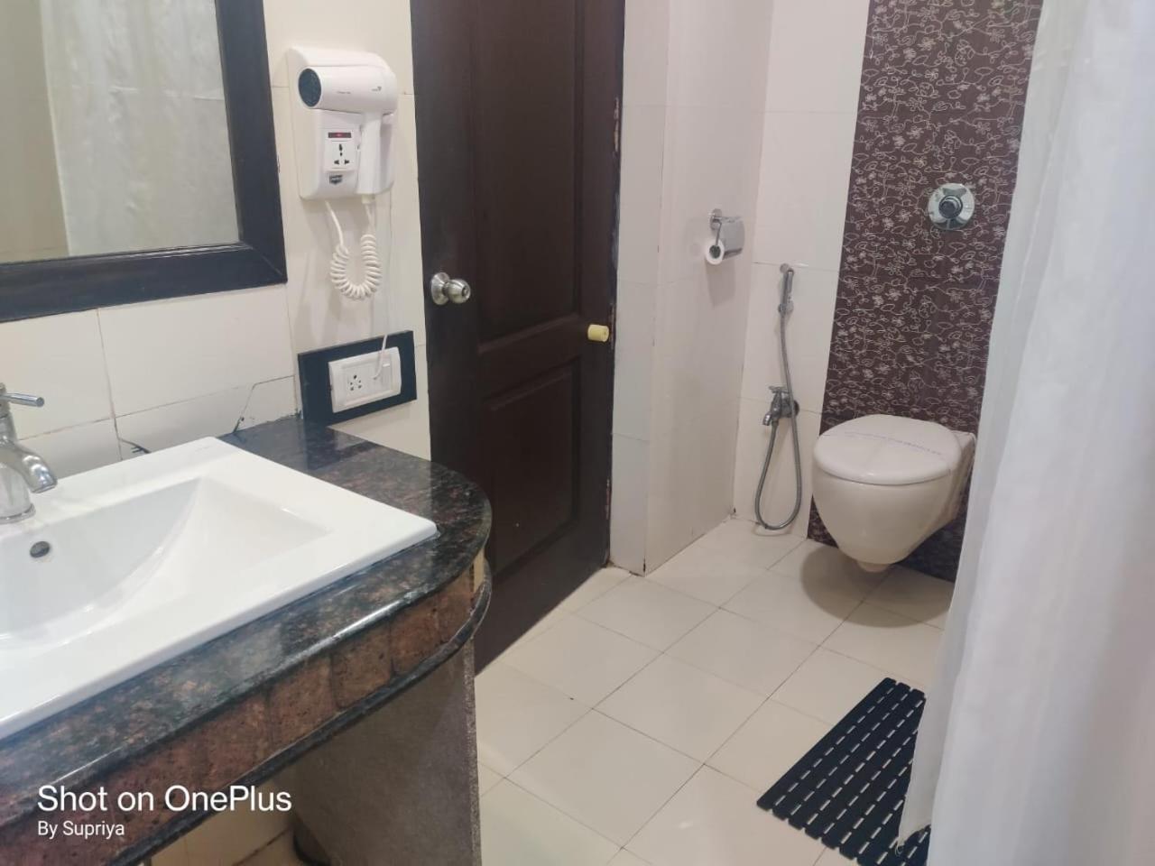 جناح جونيور
