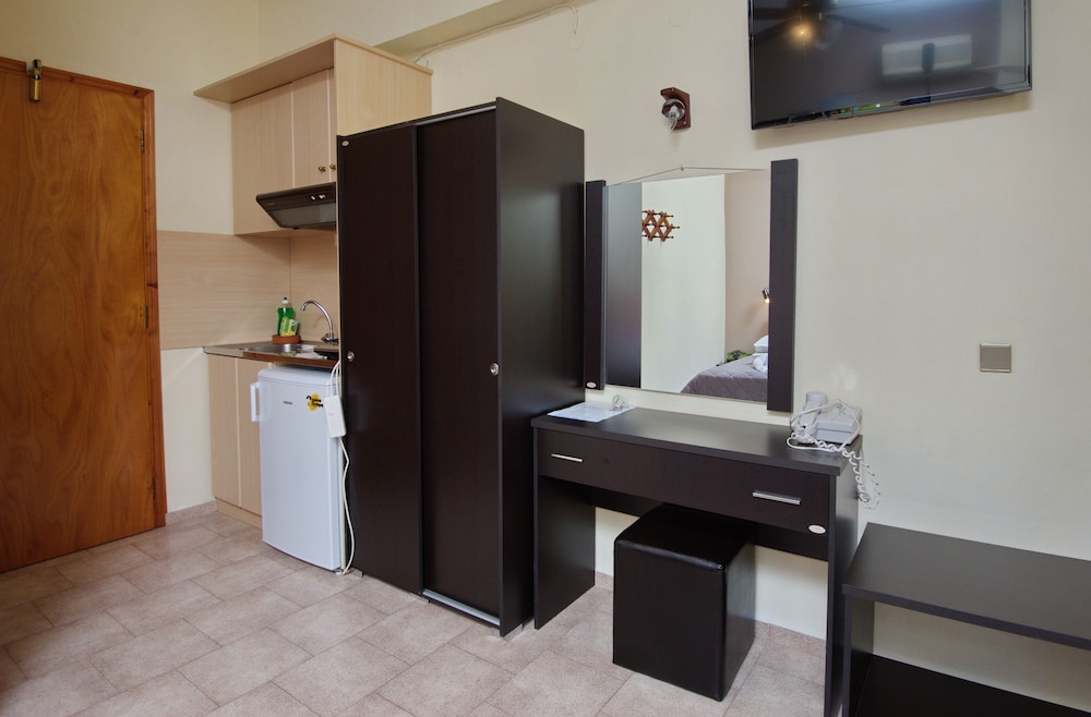 Gorgona Studios 39/40