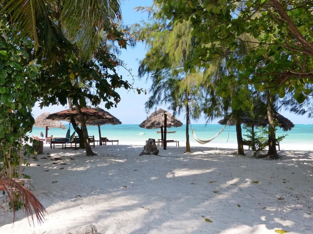 Makuti Beach Bungalows 53/65