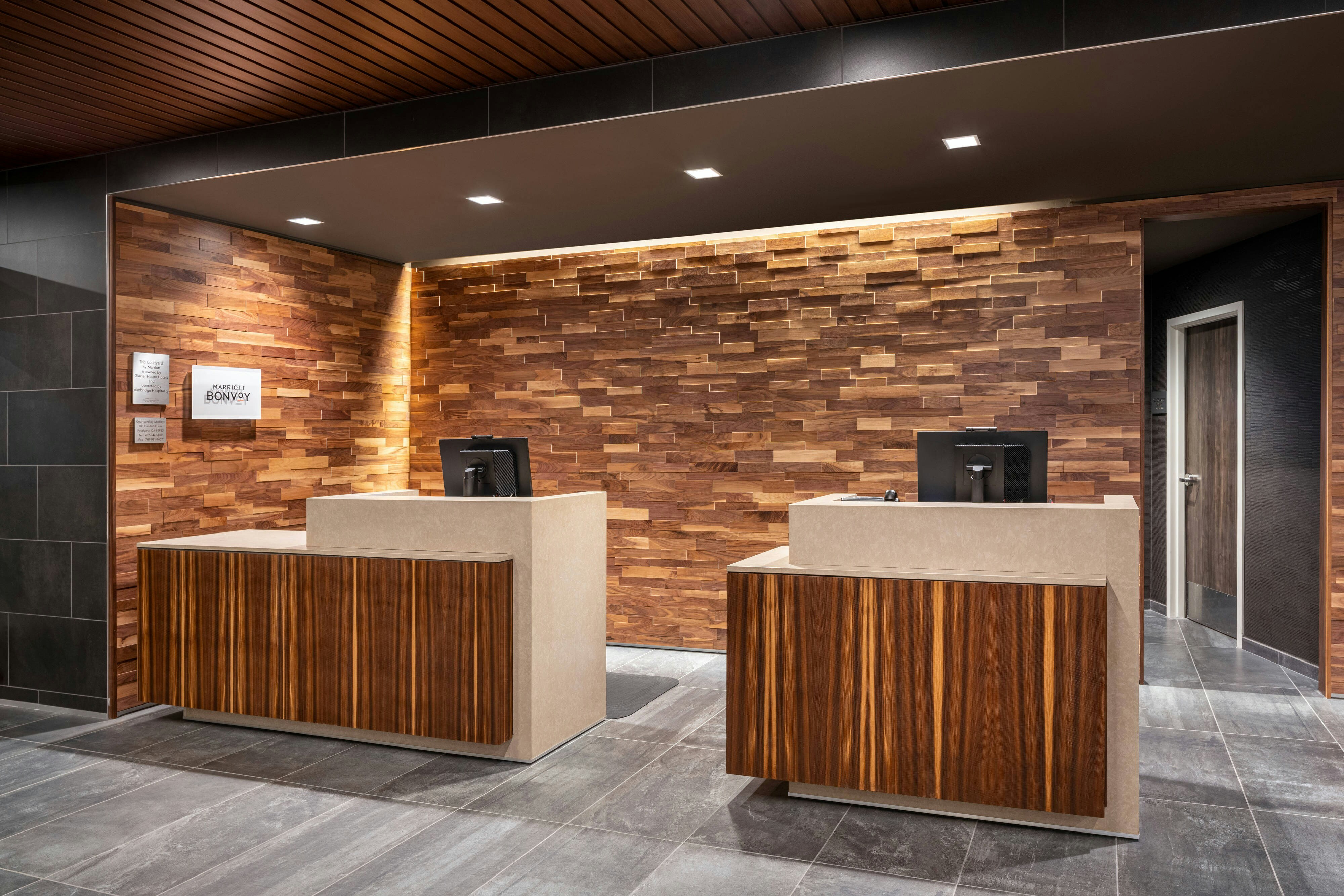 Courtyard by Marriott Petaluma Sonoma County 6/17