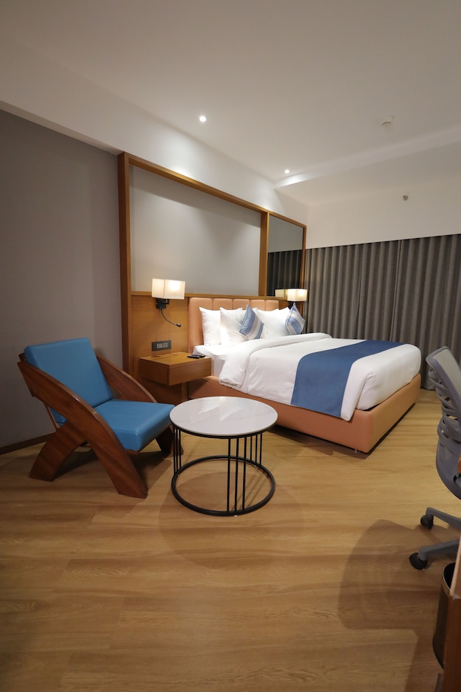 Ramada Encore by Wyndham Viramgam 23/58