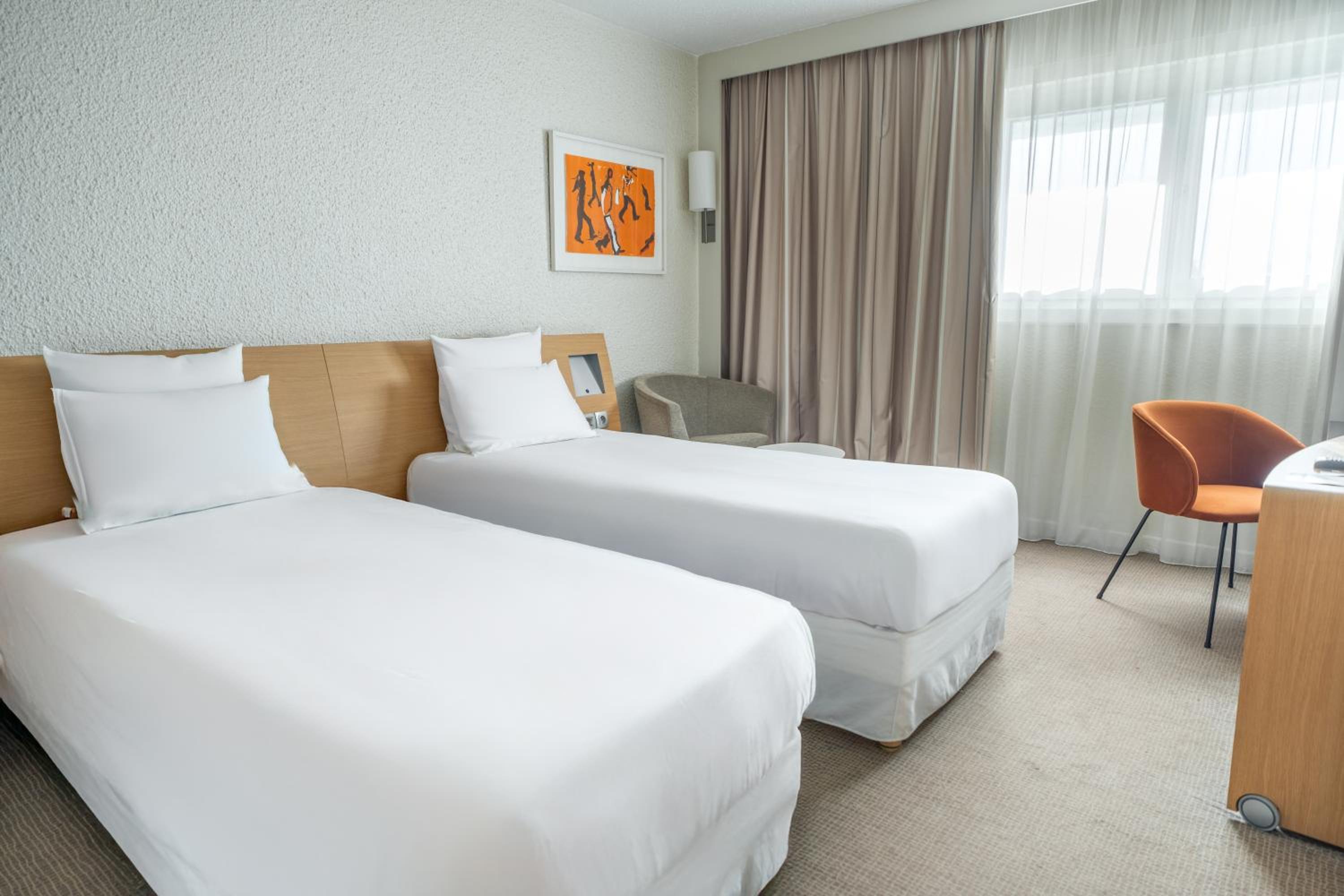 Standard, Twin Beds, Novotel Poissy Orgeval 3/10
