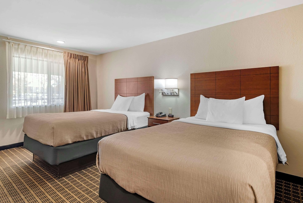 Quality Inn And Suites Southlake 15/49