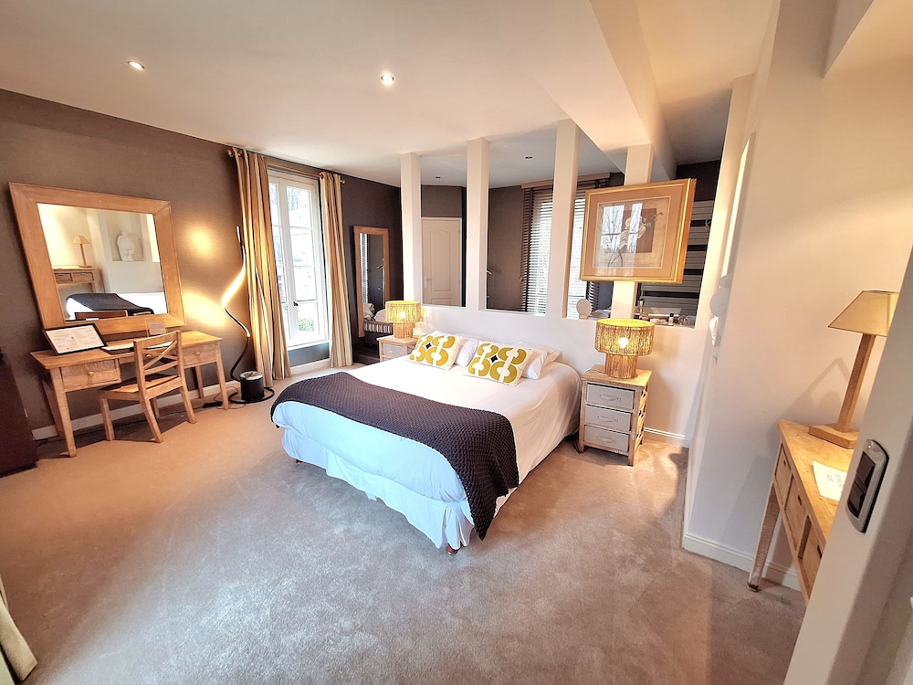 Spa, Deluxe, King Bed