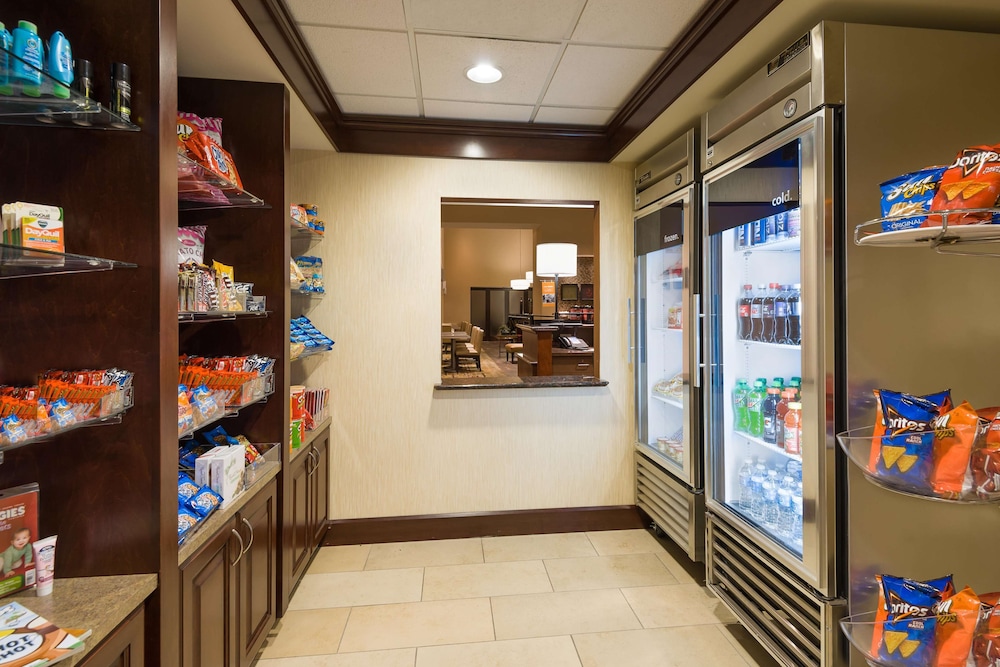 Hampton Inn & Suites Peoria At Grand Prairie Il 44/61