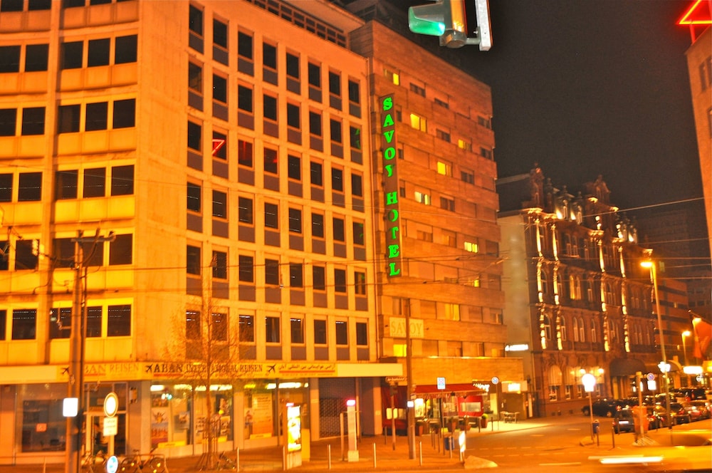 Savoy Hotel Frankfurt 7/80