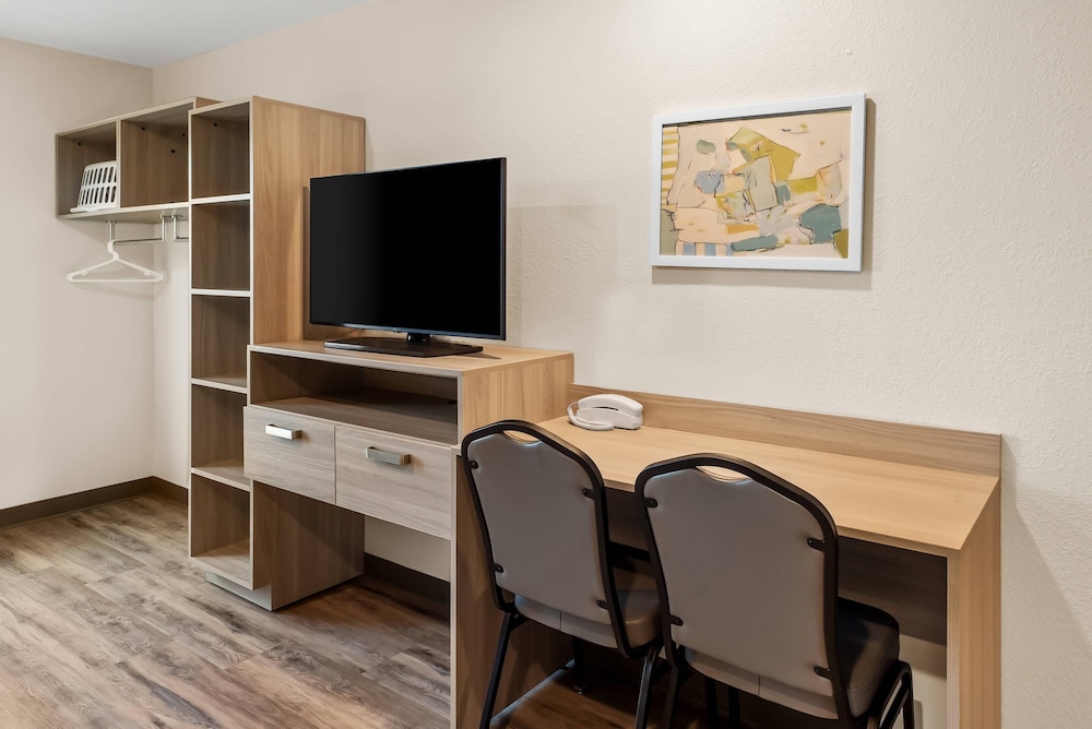 WoodSpring Suites Greenville Airport 29/42