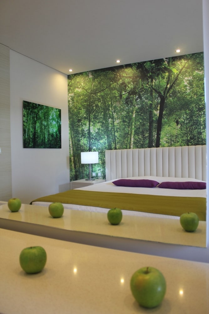 Eden, Double Bed, Garden View