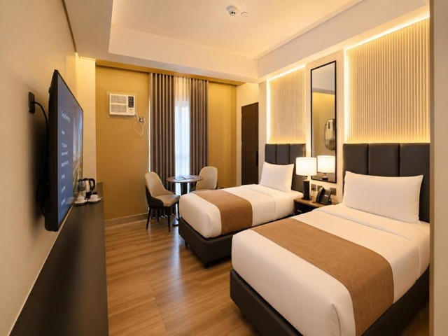Vibe Hotel Alabang 10/16