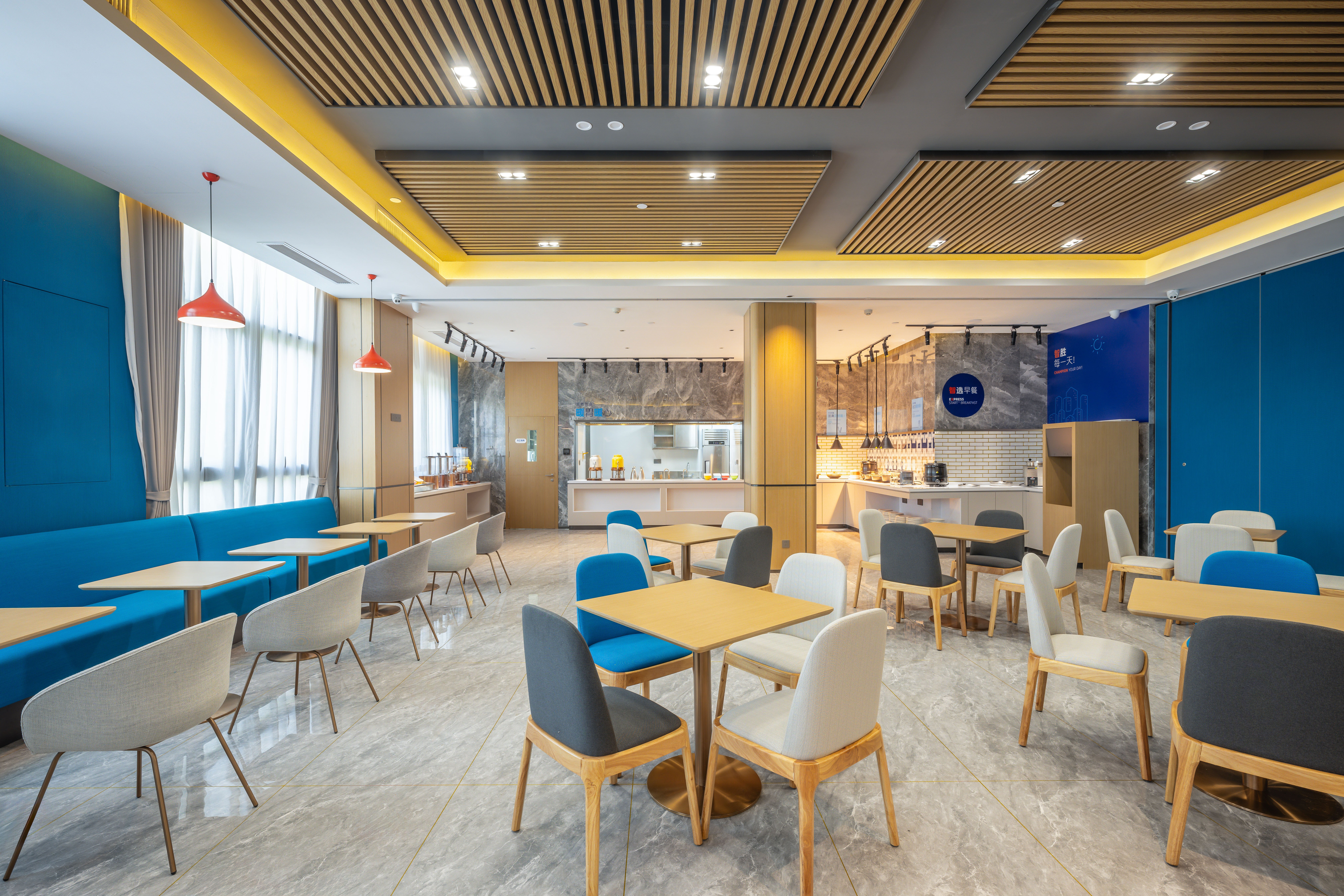 Holiday Inn Express Jurong Xianlin 31/44