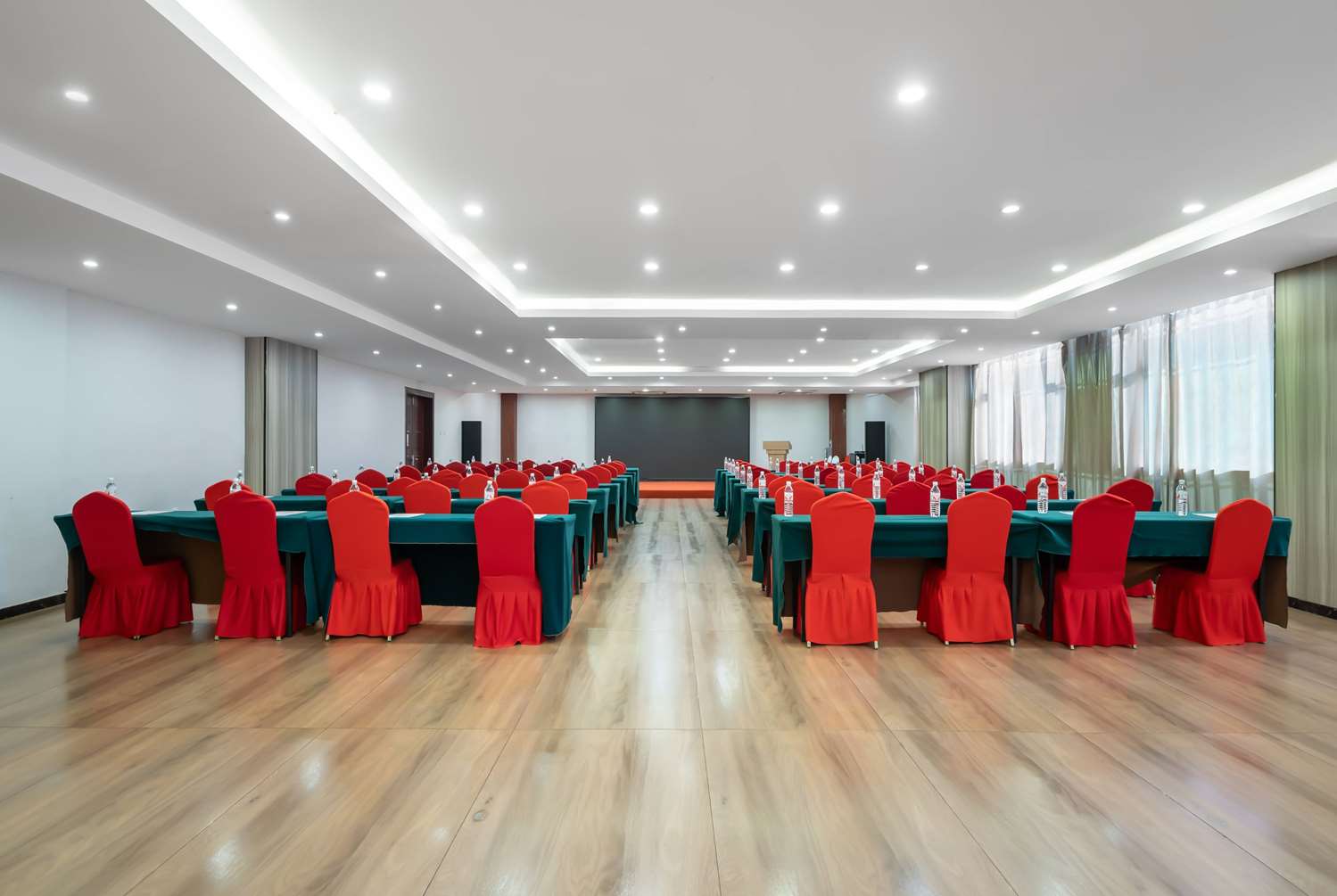 Ramada by Wyndham Linyi North 14/15