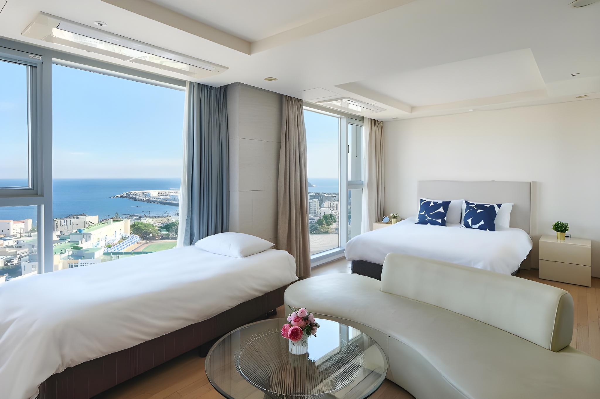 Island, Twin Beds, Ocean View