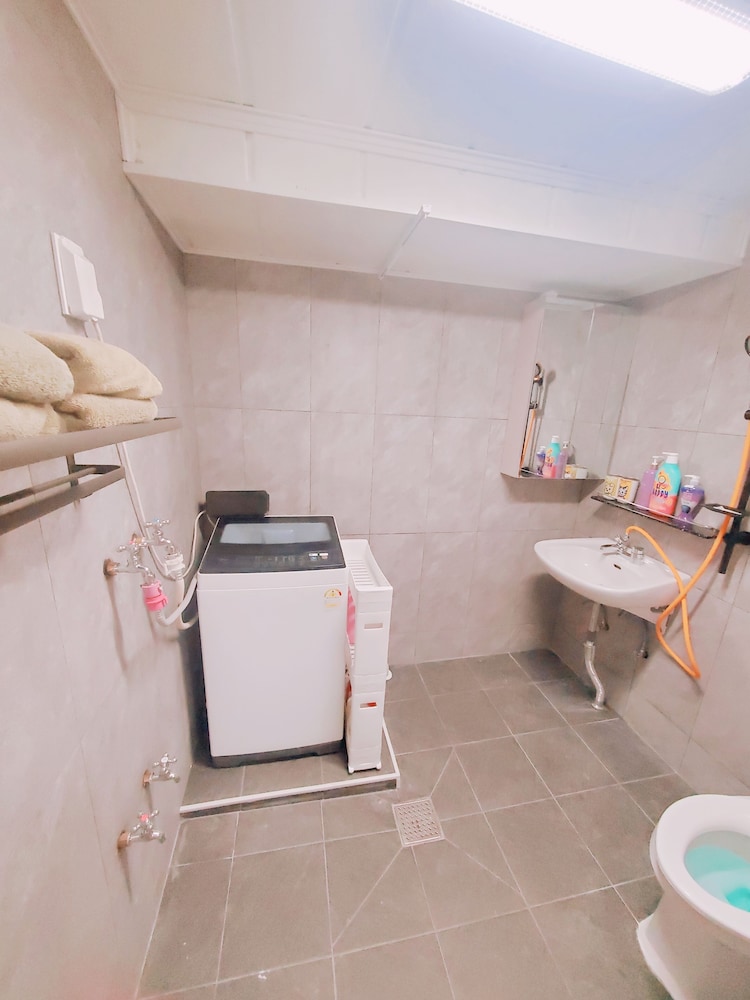 Naru Hostel 61/61