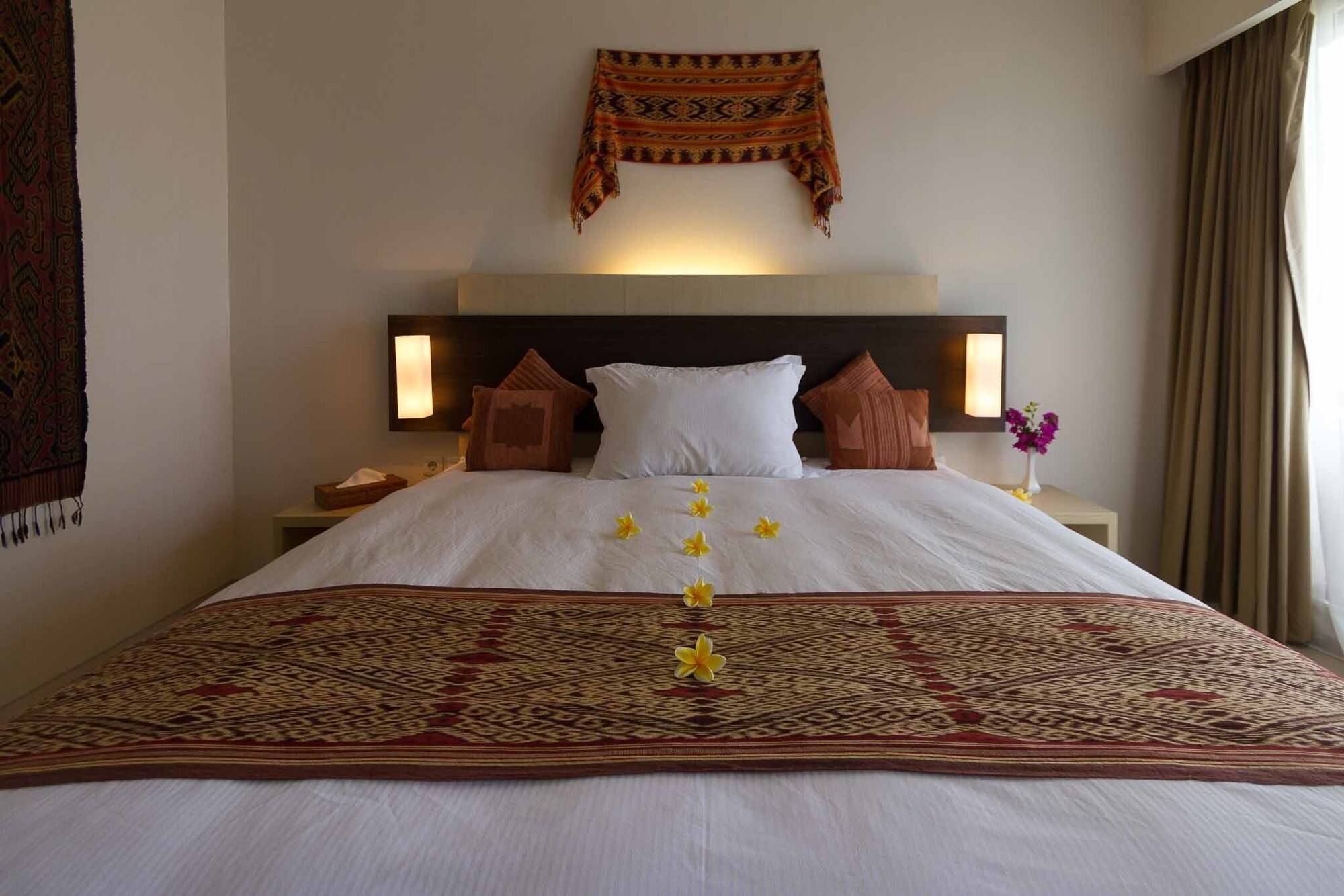 DELUXE, DOUBLE BED, SEA VIEW