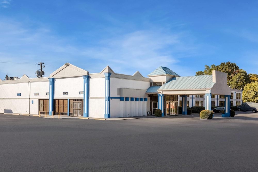 Rodeway Inn Stone Mountain 4/64
