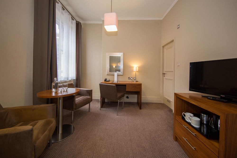 Met Hotel Leeds 53/71