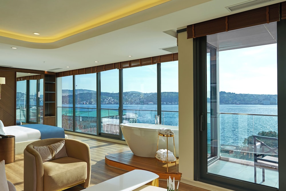 Ciragan Hotel Bosphorus Istanbul 46/68